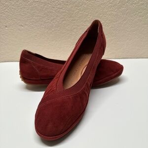 L'Amour Des Pieds Shoes Womens 9M Suede Upper Burgundy Slip on Flats Comfy